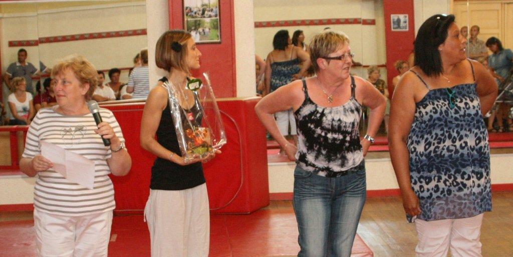 De g. à d. : La Présidente Blanche RISSER, Gaëlle DIEBOLD et 2 personnes de la Baby gym et gym éveil, le 23/06/2012