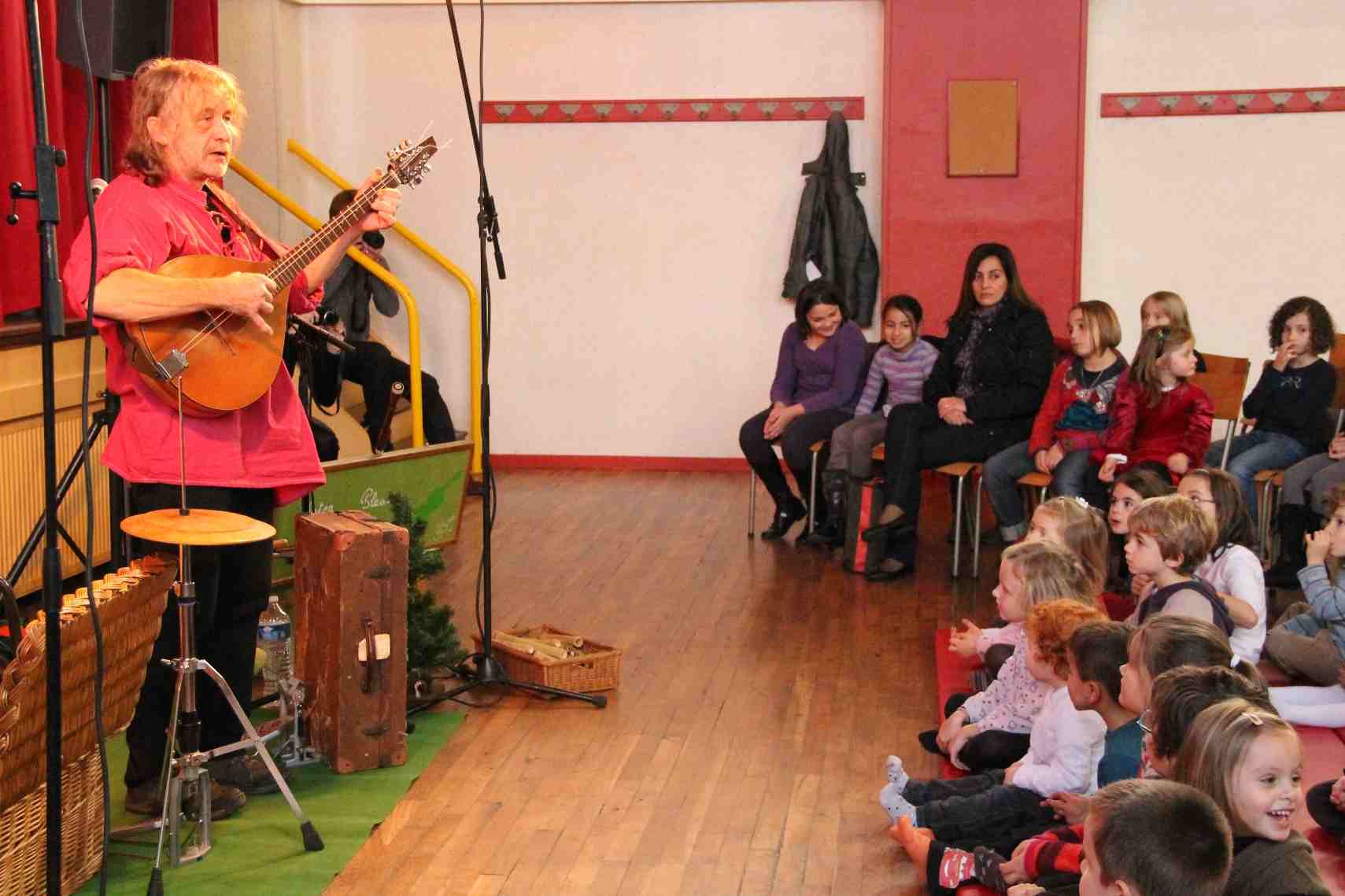 Spectacle des enfants, le 11/12/2011