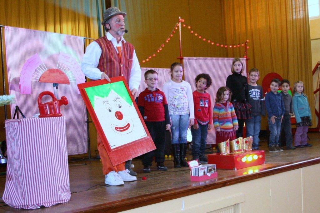 Noël des enfants avec le clown MELASSE à la SGL, le 16/12/2012