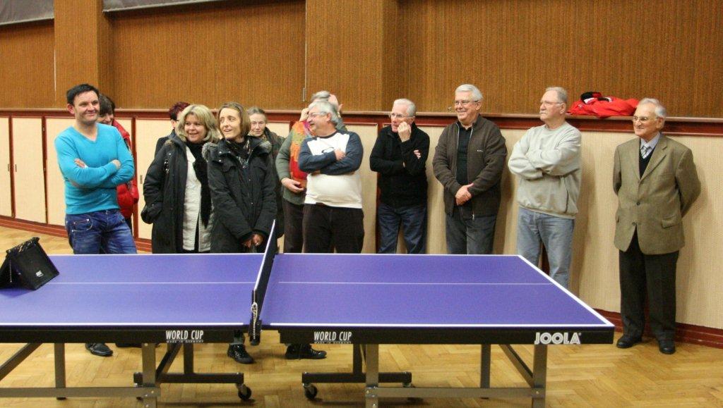 M. BITCHENE (sponsor), M. KRIEGEL (Mairie) avec des membres du comité