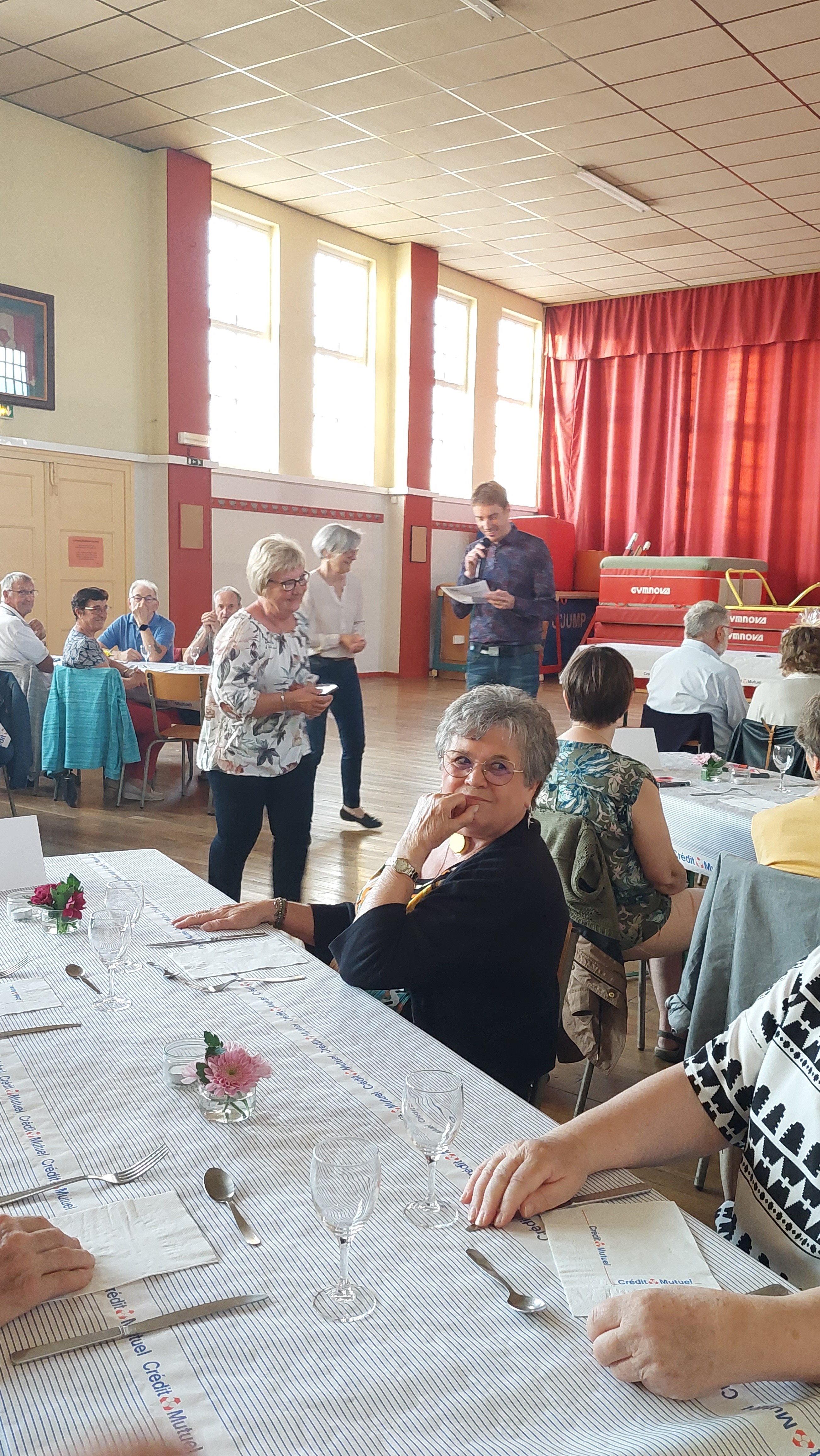 Remise de la médaille d'or à M-T. KRIEGEL par l'OMSAP, le 13/05/2022